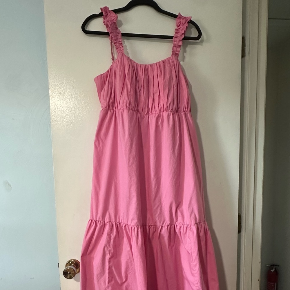 XLT Abercrombie & Fitch Bubblegum Pink tiered Maxi Dress